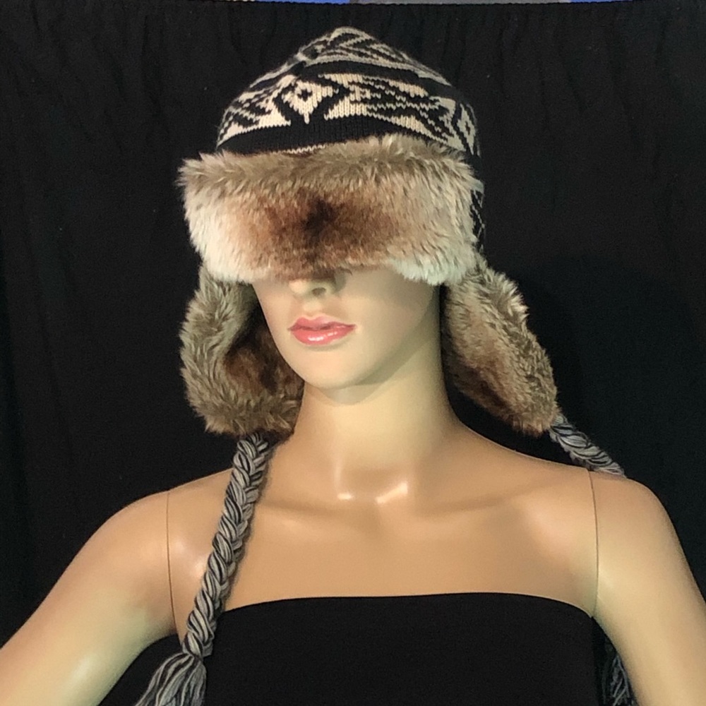 Womens stitch beanie